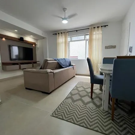 Apartamento no Guaruja, Praia Pitangueiras, 2 dormitórios, reformado.-3